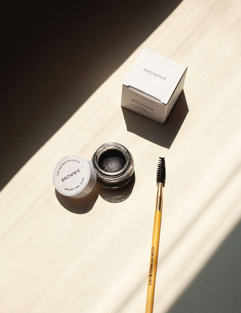 PACK CEJAS PERFECTAS:  Bálsamo para pintar cejas y brocha