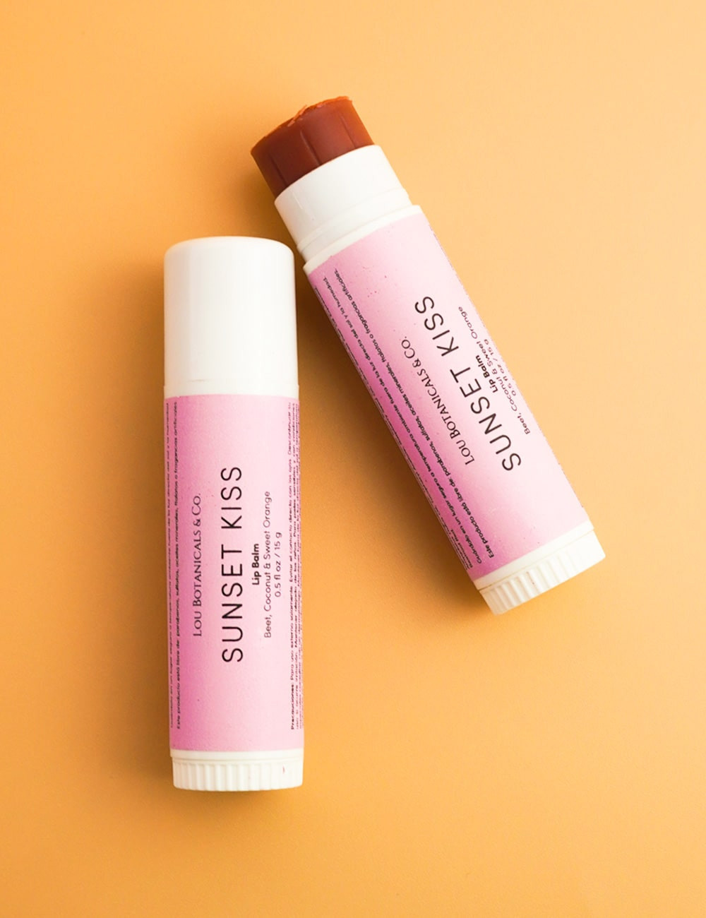 SUNSET KISS Bálsamo para humectar labios con color 15g